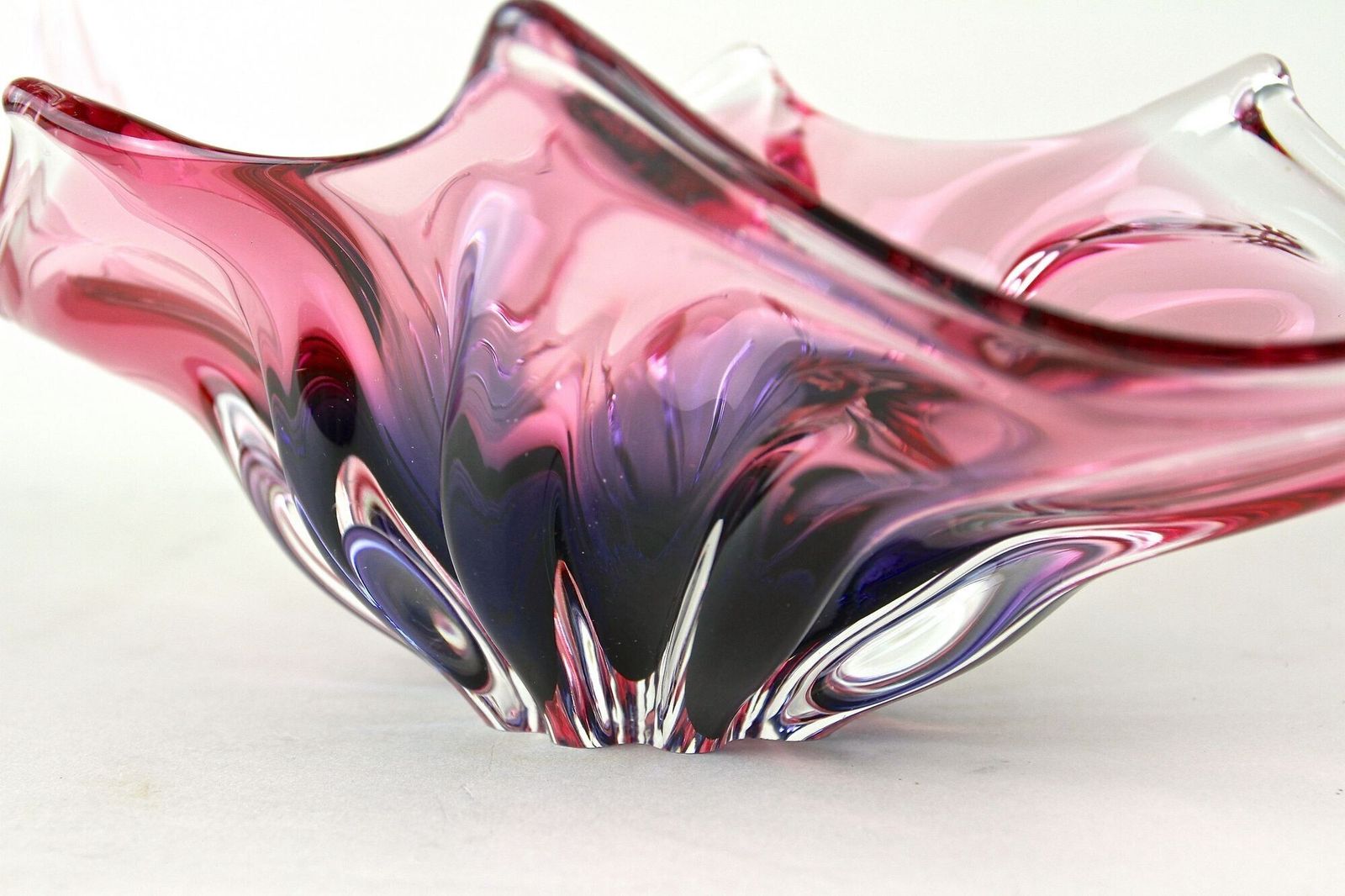 20th Century Murano Sommerso Glass Bowl, Pink/ Purple/ Blue, Italy Ca. 1960/70 photo 570.0