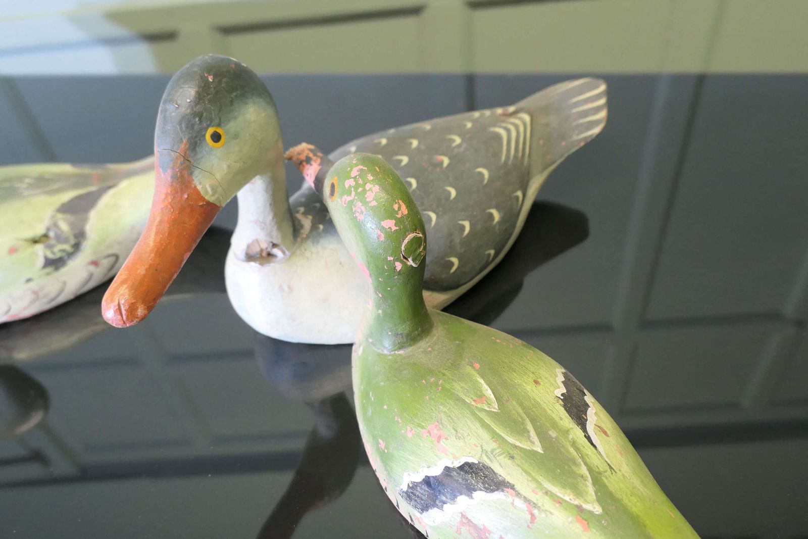 A Charming Collection Of Painted And Carved Decoy Ducks photo vinterior