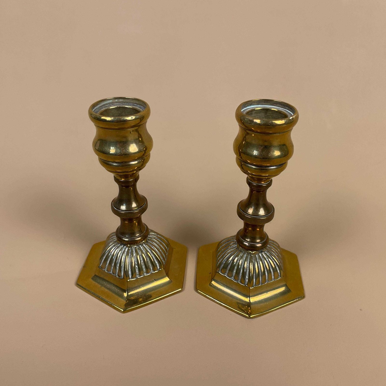 Antique Matching Pair Of Gold Brass Metal Candlestick Candle Stick Vintage Column Taper Dinner Candlesticks Hexagon Base Classic Pillar