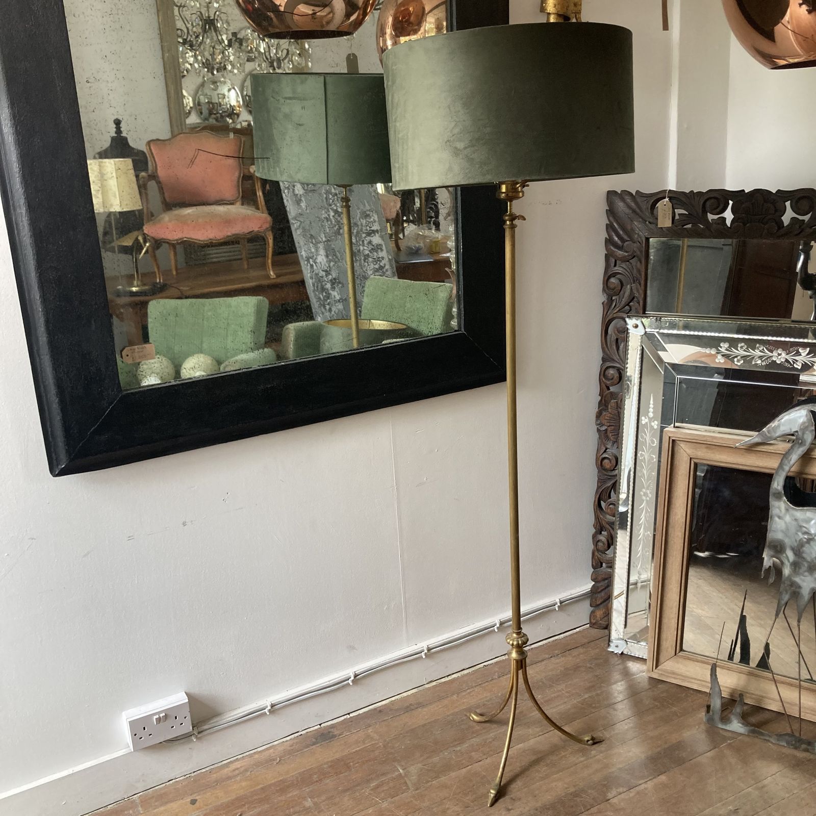 Swan Foot Brass Floor Lamp, 1950s photo vinterior