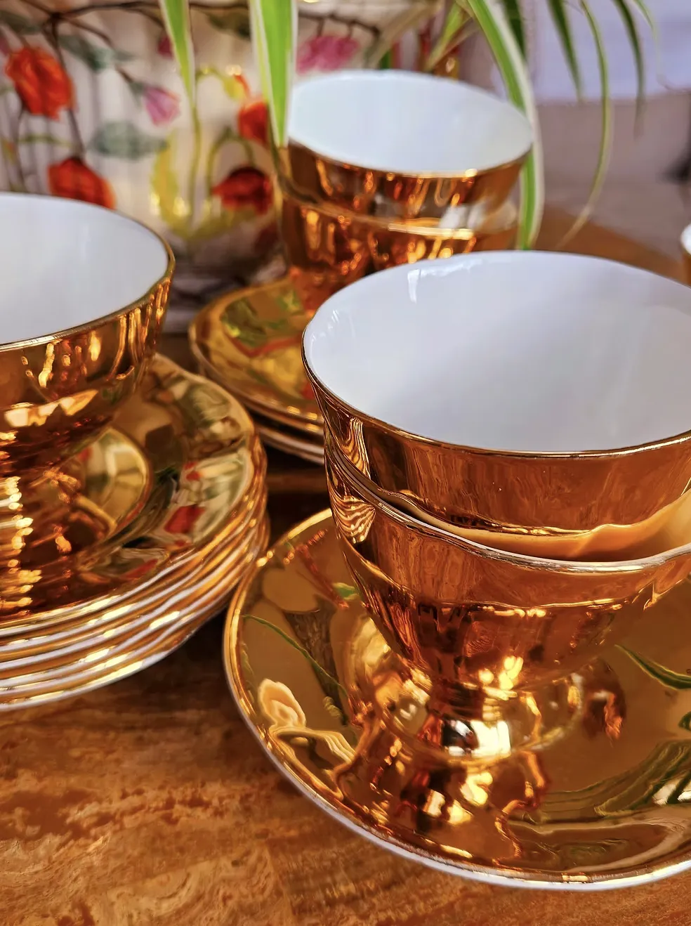 photo vintage Rare 1950's Tea Set In 22 Kt Gold By Leonard St Pottery, Burslem, Staffordshire