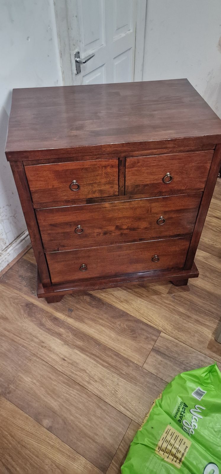 Chest Of Drawers/Dresser