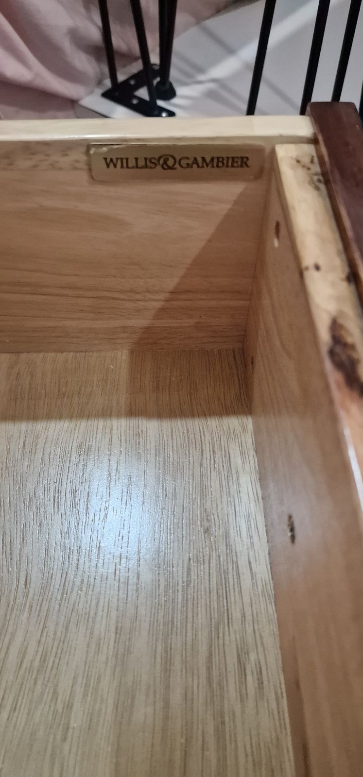 Chest Of Drawers/Dresser photo vinterior