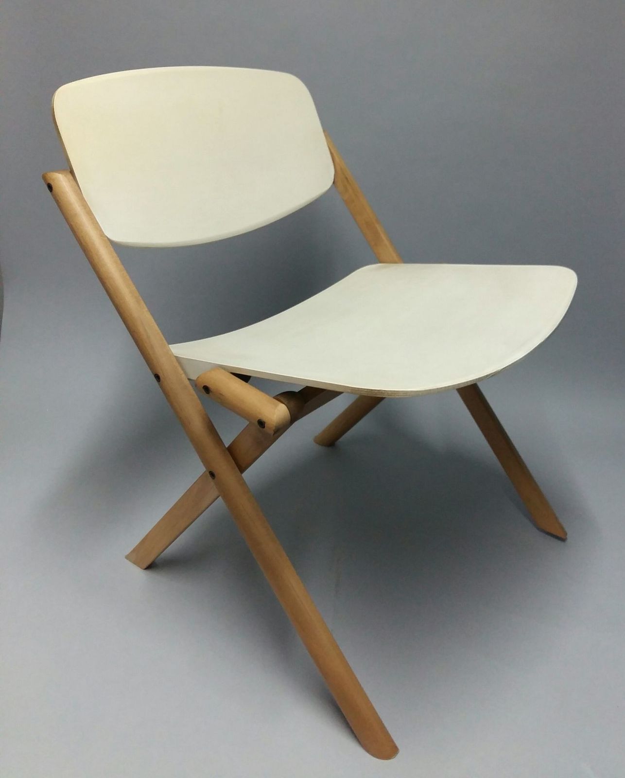 Chaise basse pliante Jean Claude Duboys (1938-1999), vers 1980, édition d'époque