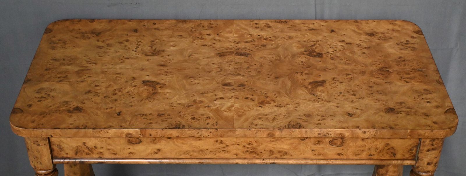Victorian Amboyna Burl Desk, England – Late 19th Century photo 1820.0