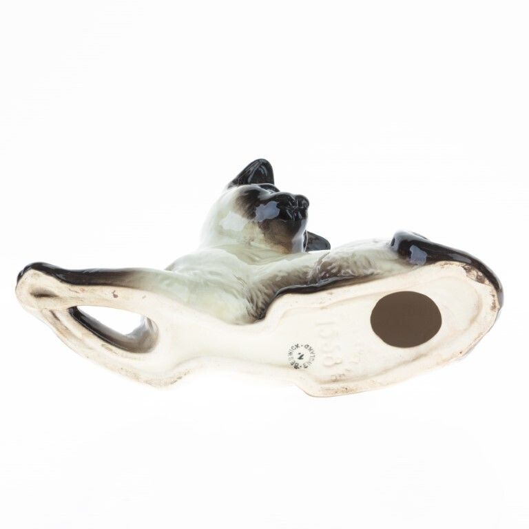 Beswick Porcelain Ceramic Pottery Siamese Cat Figure photo for sale