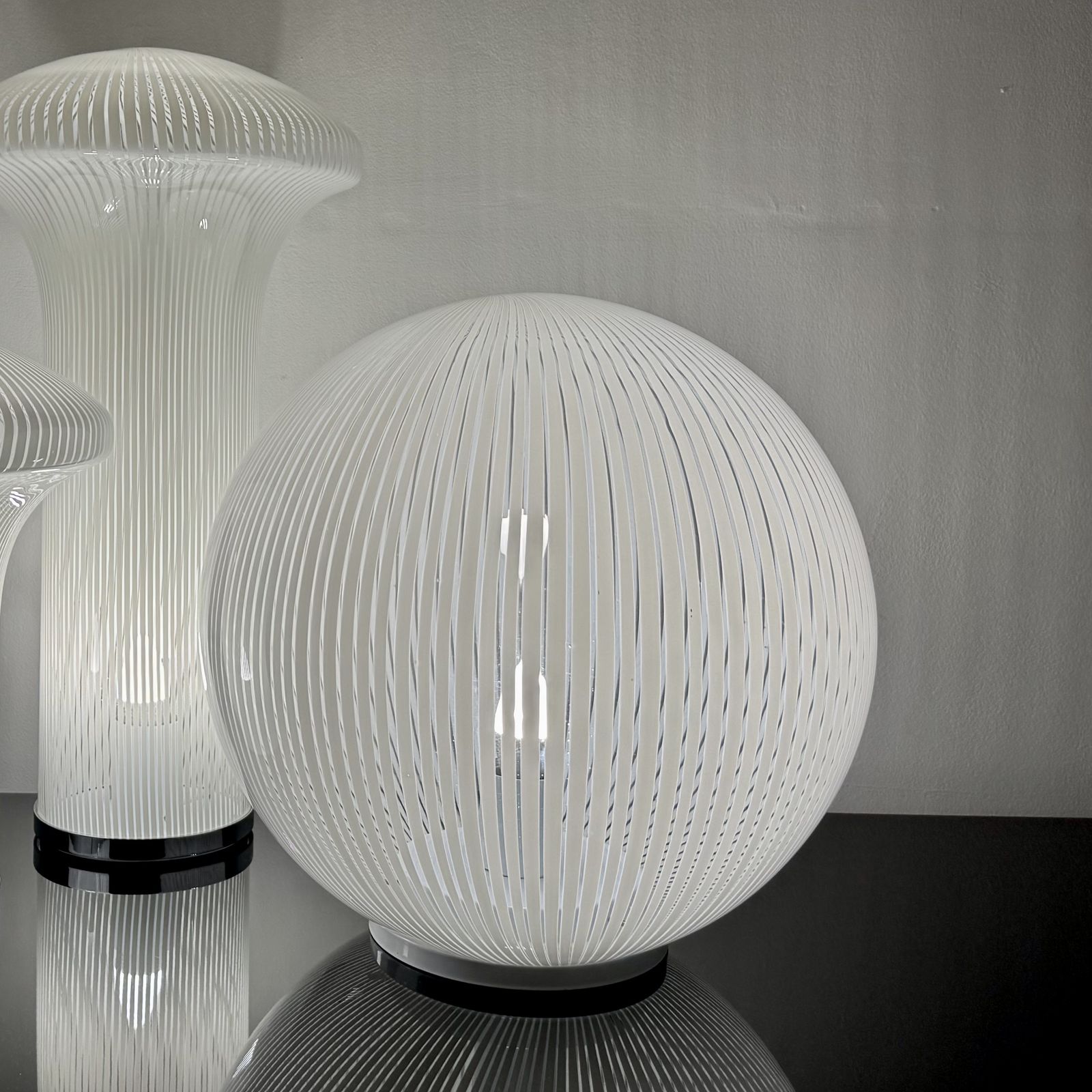 A Large 1970s Venini Murano Tessuto Lamp By Ludovico Diaz De Santillana photo Lighting