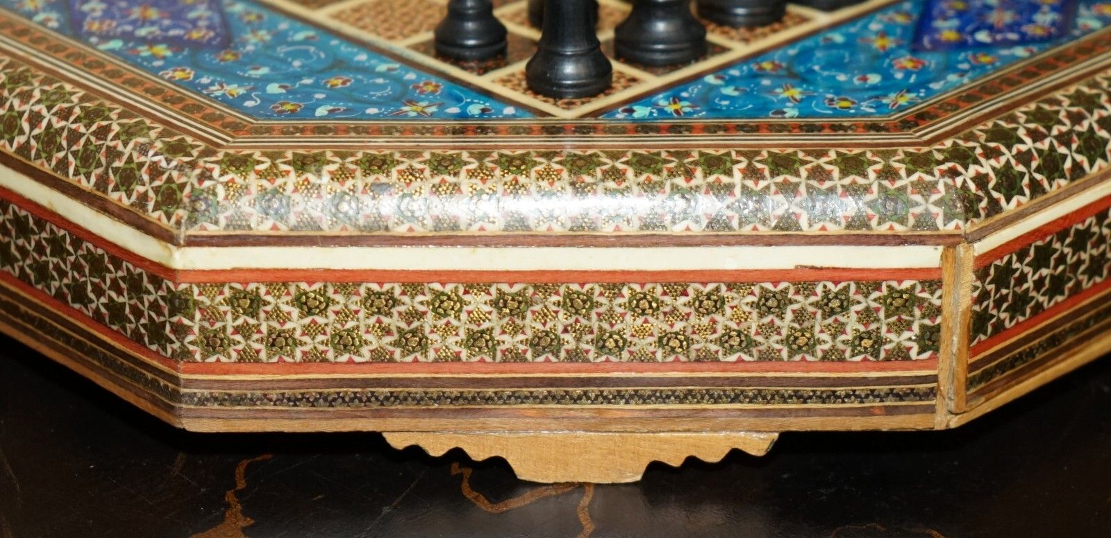 photo buy Stunning Decorative Vintage Persian Chess Board With Staunton Style Chess Pieces