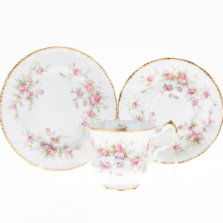 Paragon Gilt Porcelain Ceramic Roses Trio Teacup & Saucers photo furniture