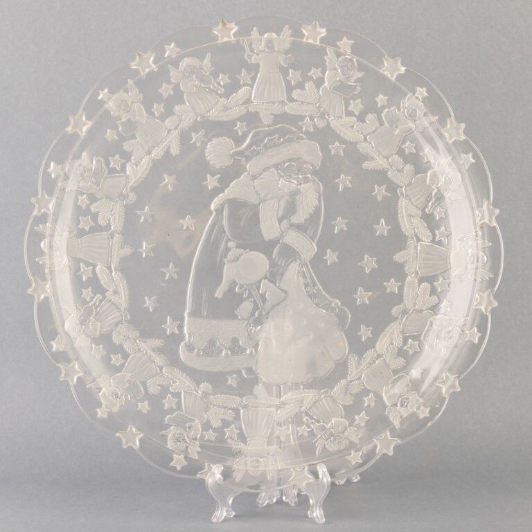 Large Intaglio Father Christmas Glass Serving Plate