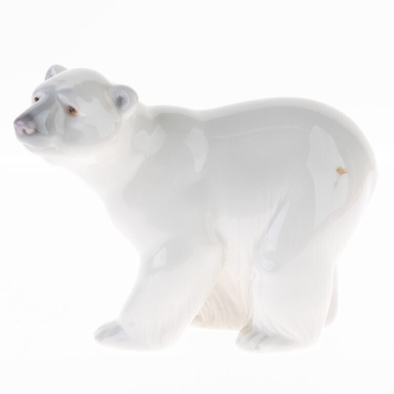 Lladro Porcelain Ceramic Polar Bear Figure photo furniture