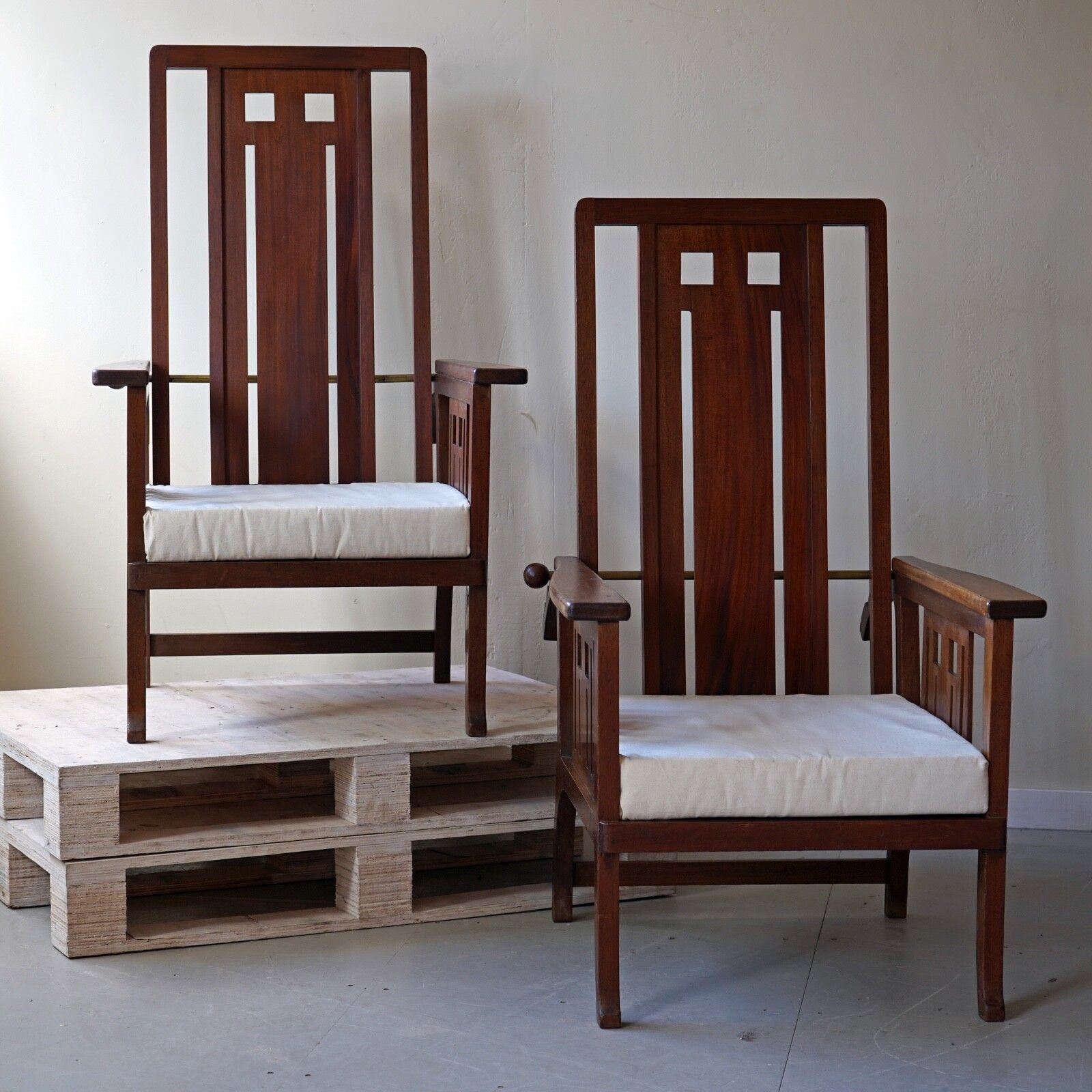 Pair Of Antique Glasgow School Recliners photo furniture