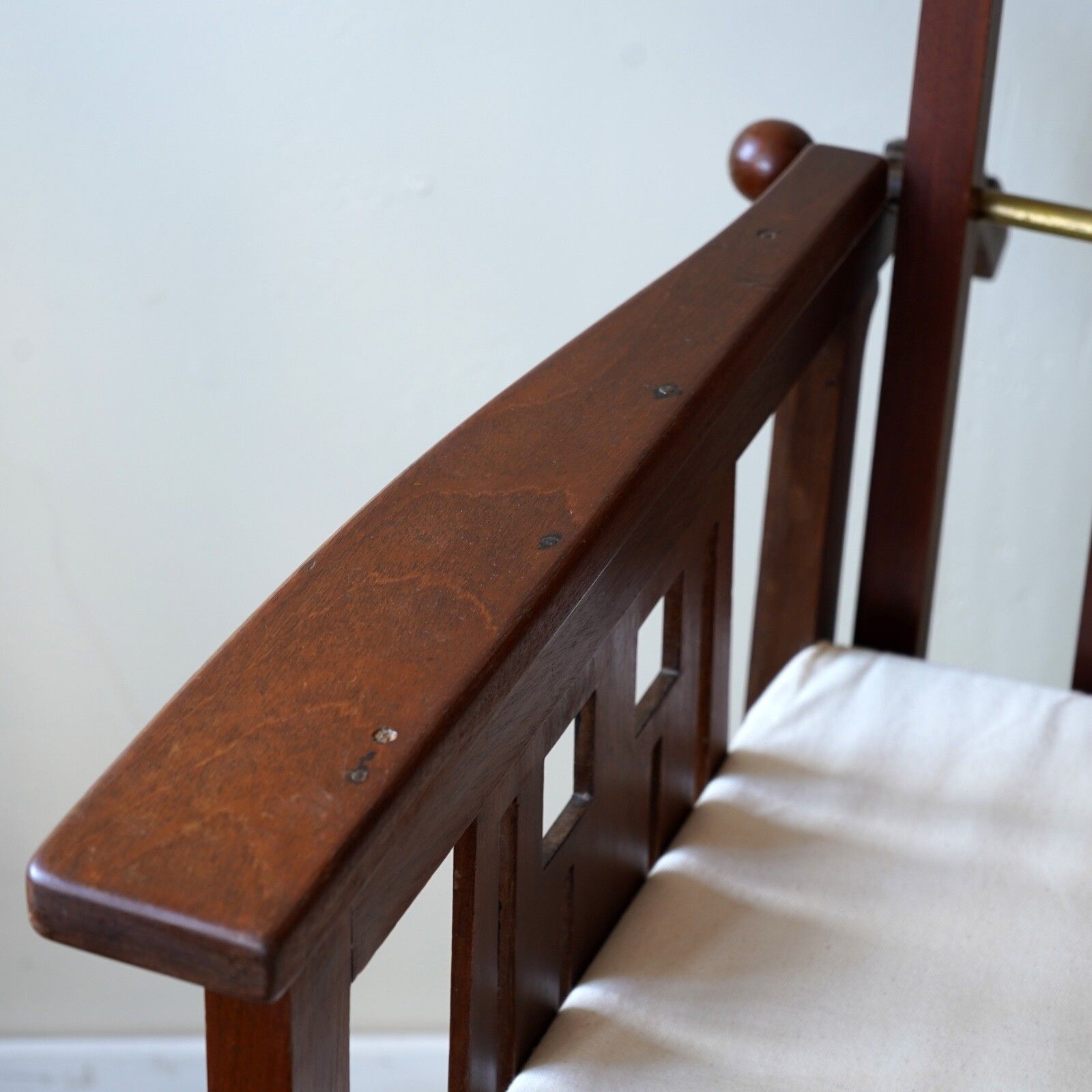 Pair Of Antique Glasgow School Recliners photo vinterior