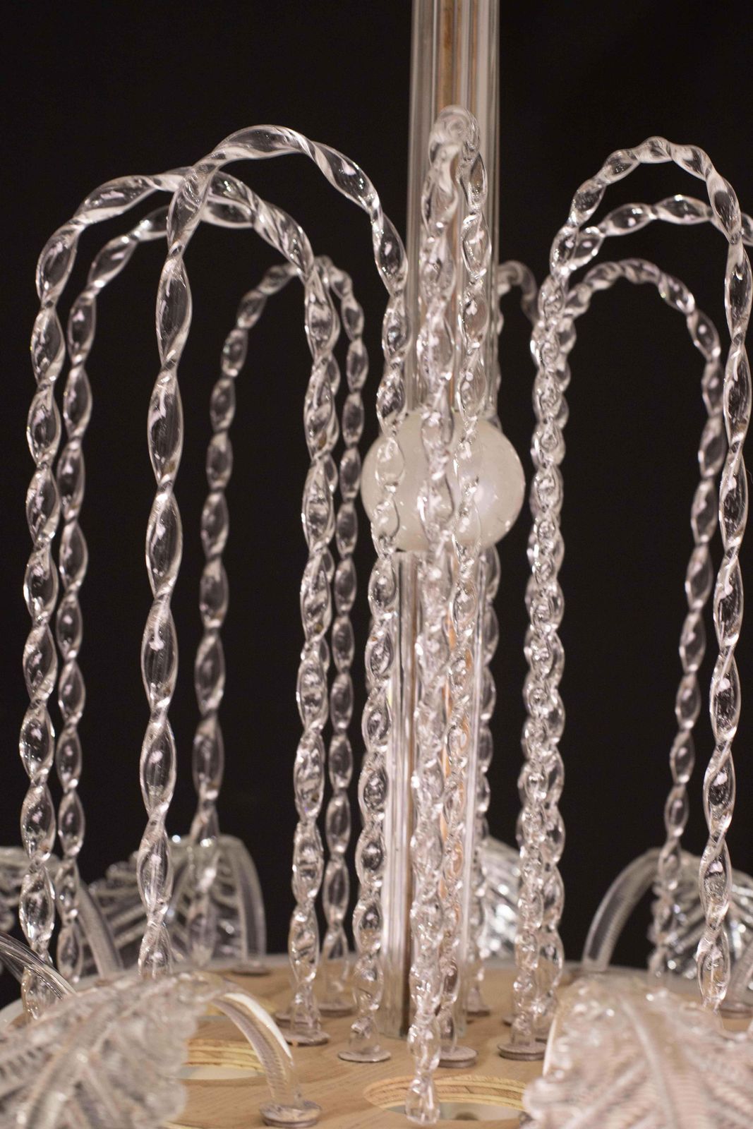 photo furniture Elegant Art Decò, Barovier & Toso Chandelier, Murano Glass, 1950s