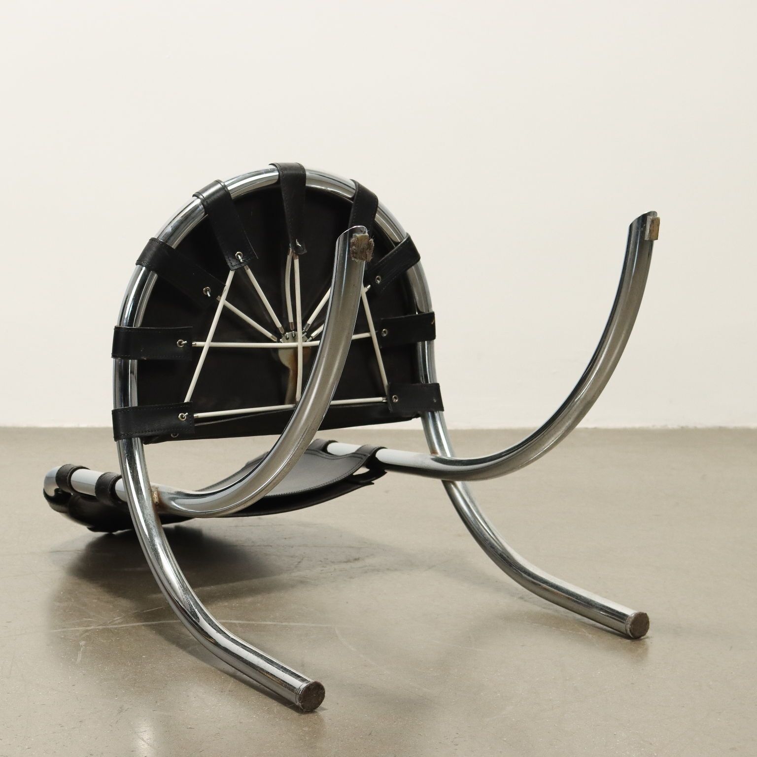 photo furniture Medusa Chairs Studio Tetrarck Design Alberto Bazzani 1970s