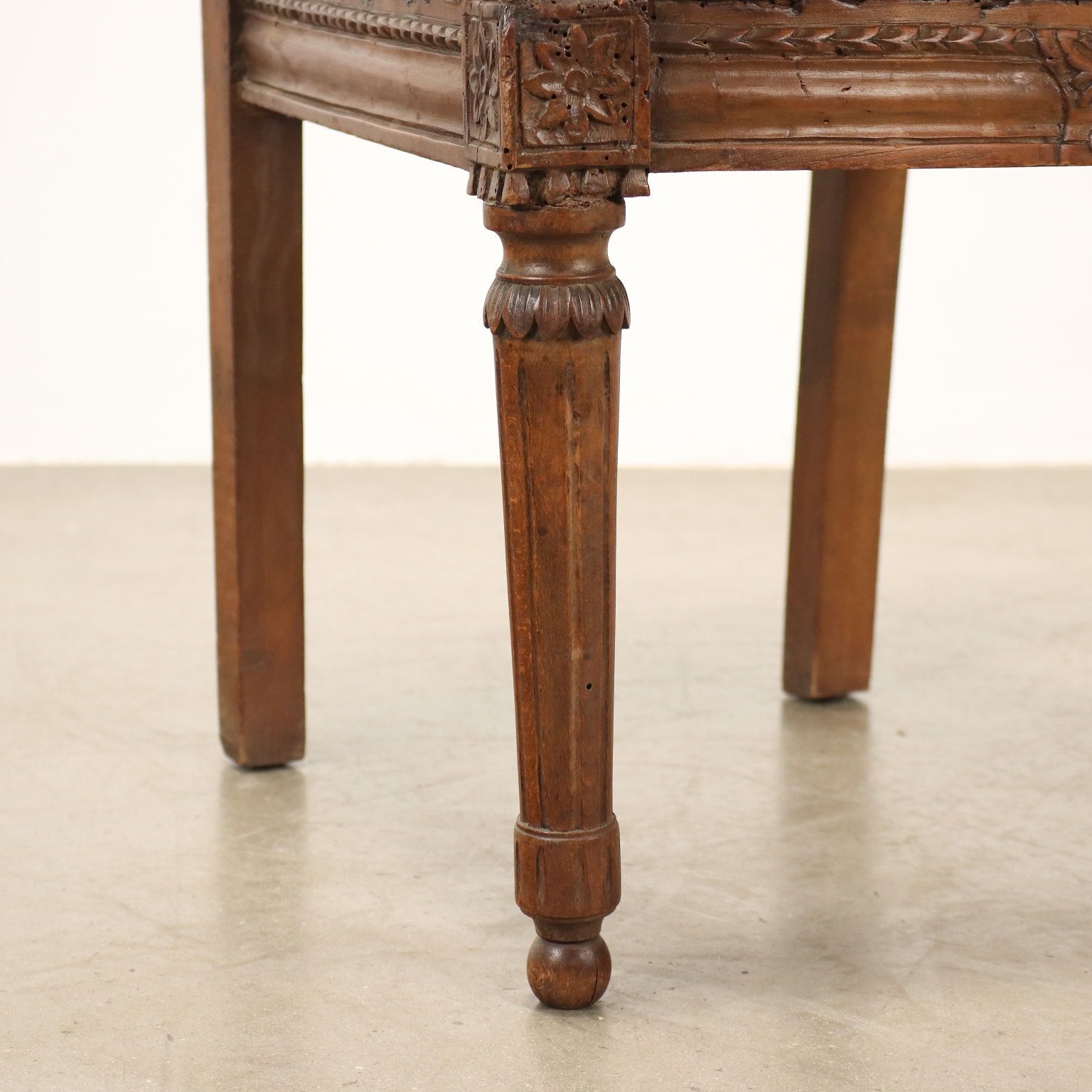 Armchair Neoclassical Style Walnut Beech France '700 photo vinterior