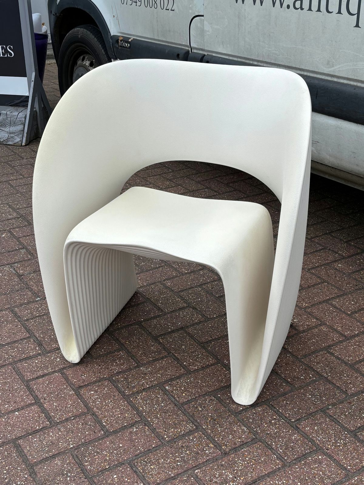 Ron Arad Designed Raviolo Chair By Magis Of Italy. photo 474.0