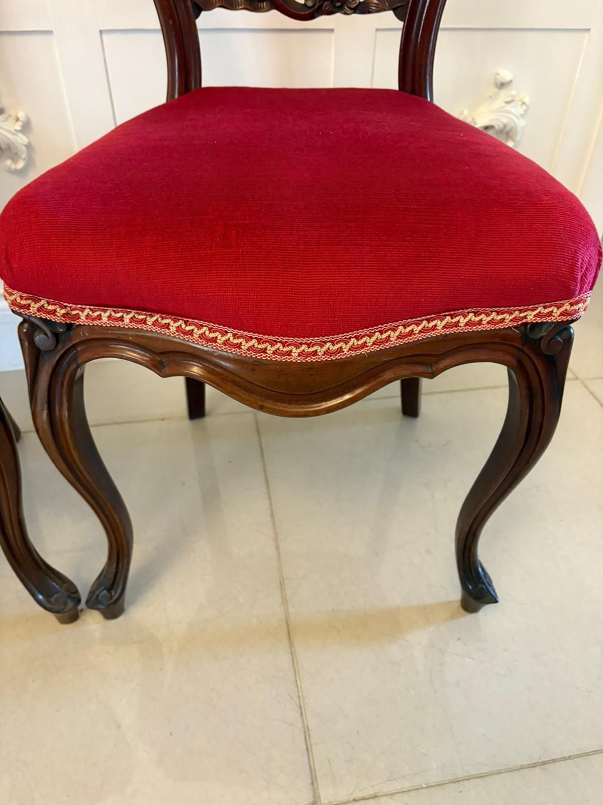 photo vintage Outstanding Quality Set Of 10 Antique 19th Century Carved Mahogany Dining Chairs