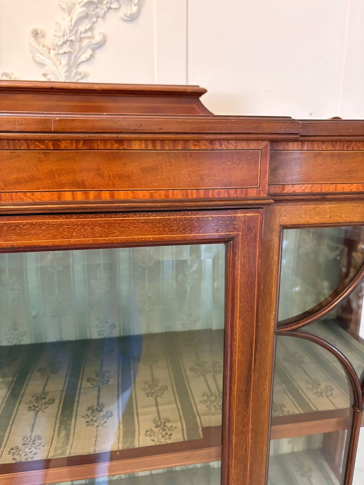 Superb Quality Antique 20th Century Inlaid Mahogany Display Cabinet photo for sale