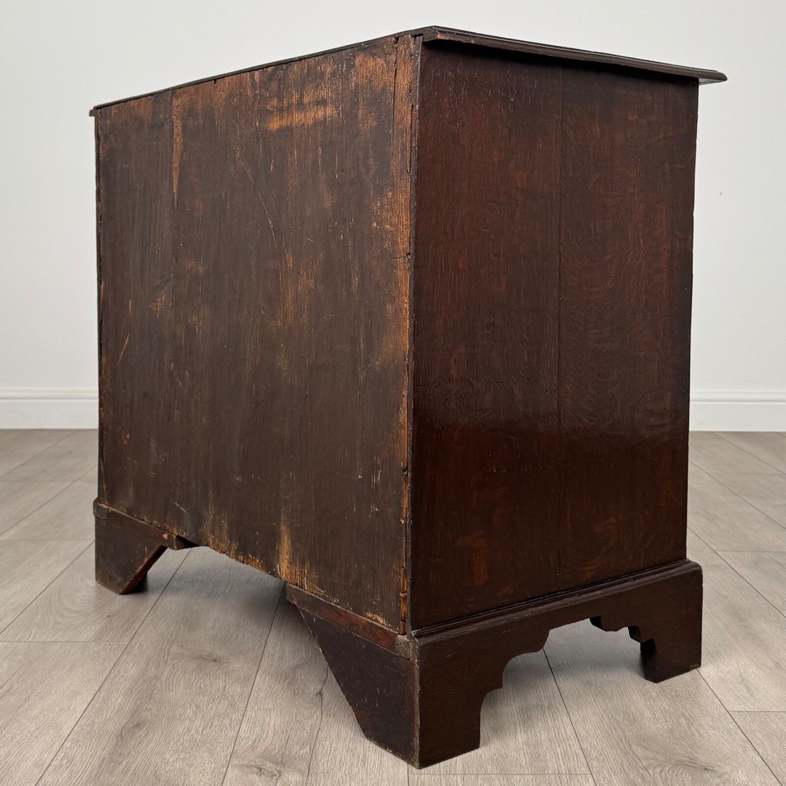 Antique 18th Century Fine Quality Chest Of Drawers In Oak photo vinterior