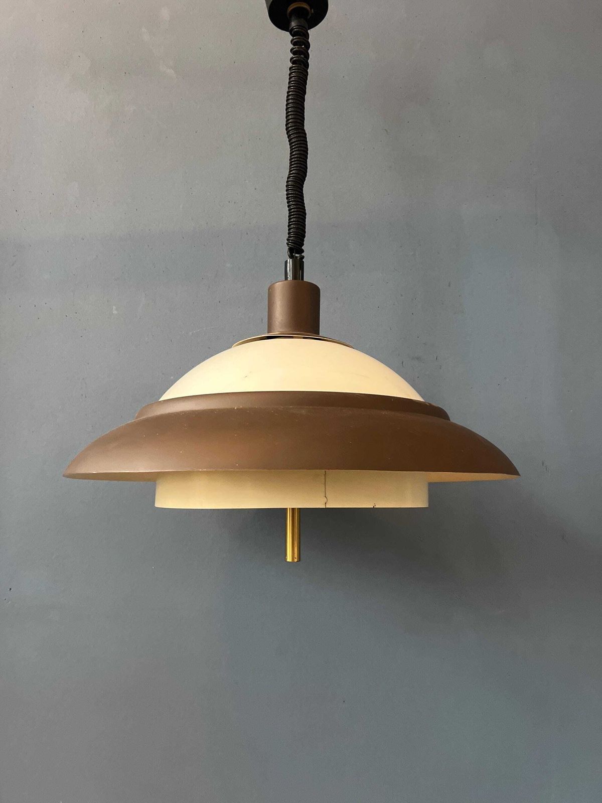 Bruine En Beige Mid Century Hanglamp Van Dijkstra, Space Age photo vintage