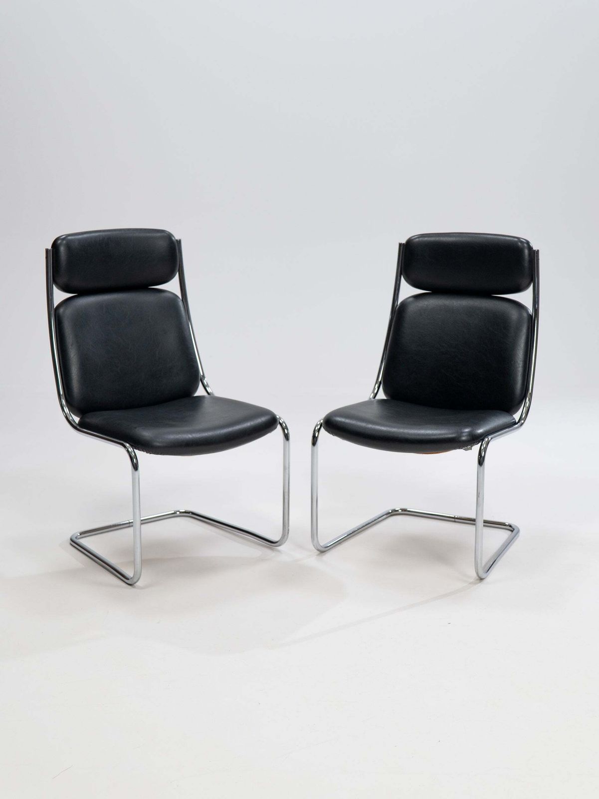 Pair Of Cantilever Leather Chairs By Mauser Werke Waldeck, West Germany, 1950s