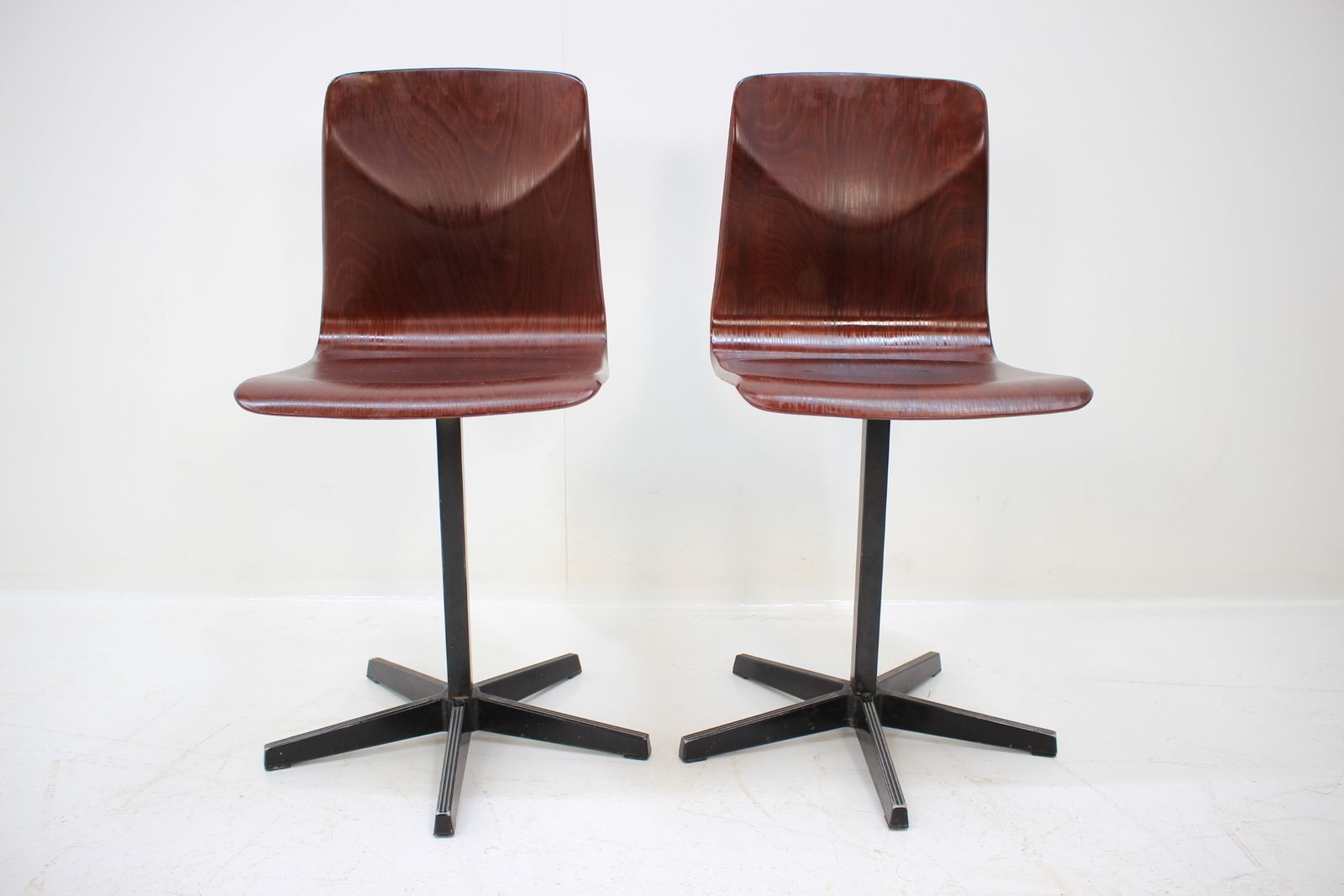 Pair Of Midcentury Industrial Style Chairs, Elmar Flötotto For Pagholz, 1970s photo Furniture