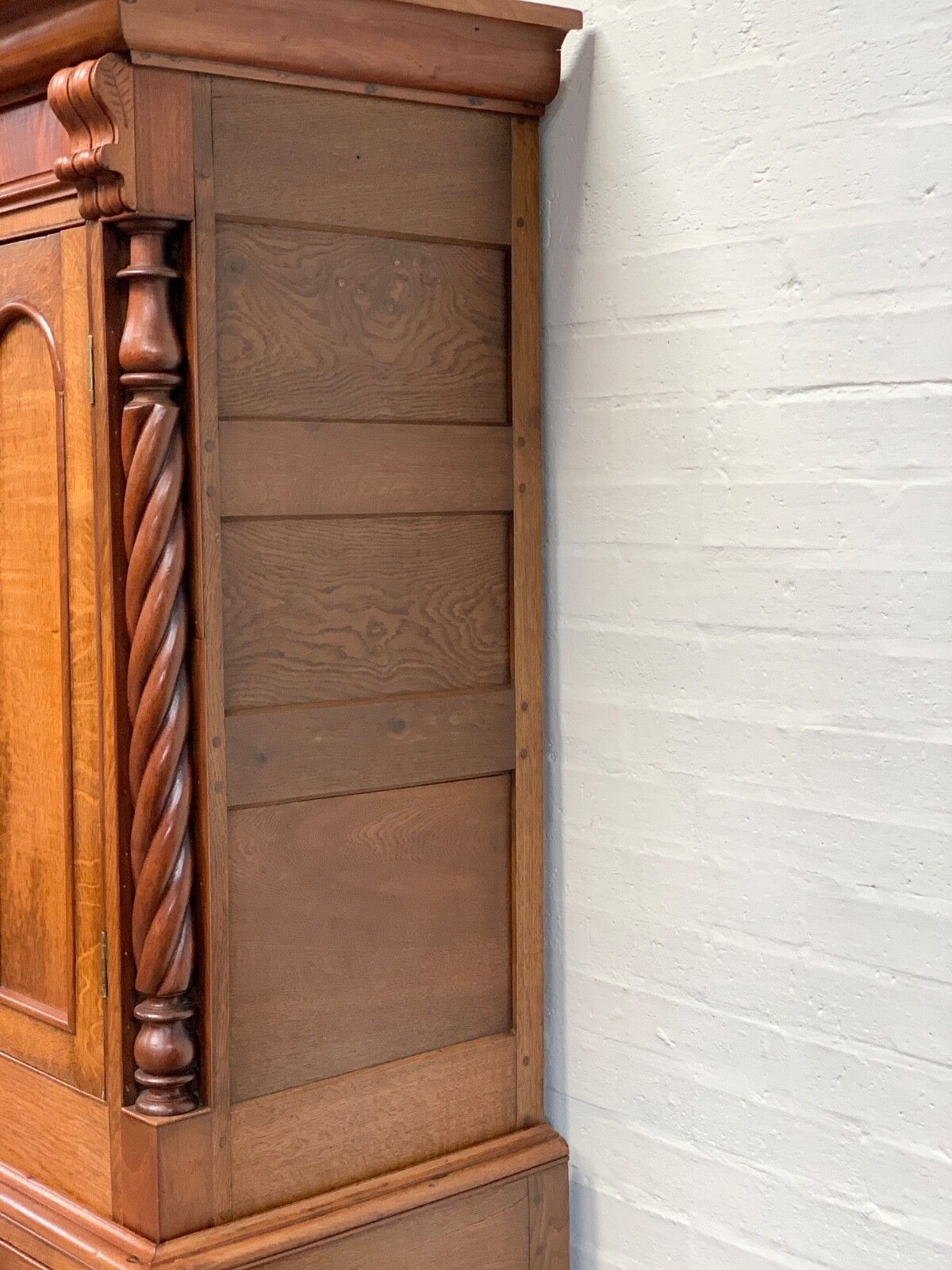 Oak Linen Press/Housekeeping Cupboard photo Furniture