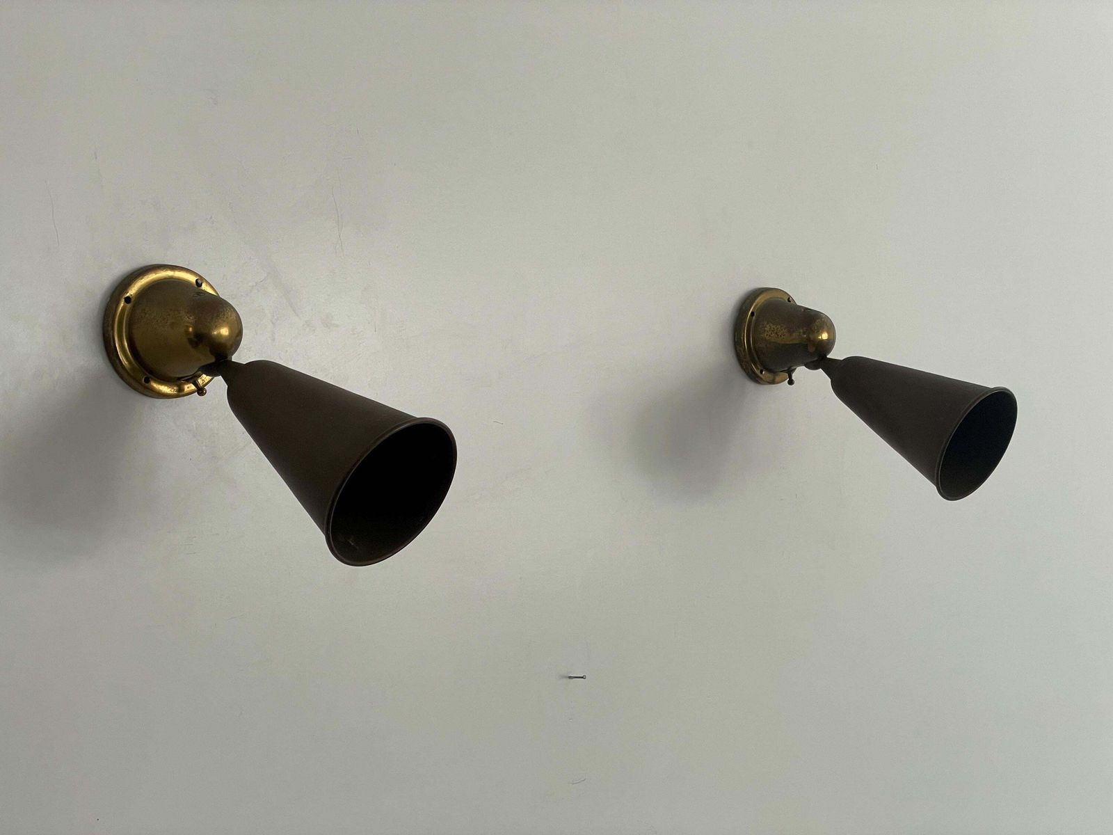Art Deco Brass Pair Of Wall Lamps, 1940s, Italy