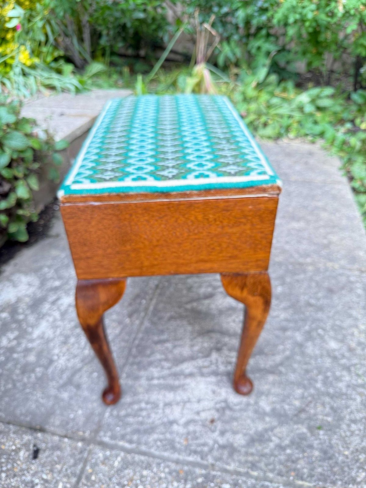 Vintage Retro Wooden Sewing Box Stool With Colourful Retro Needlepoint Top – Cabriole Legs & Internal Compartment   Sturdy Stool   1960s/70s photo vinterior