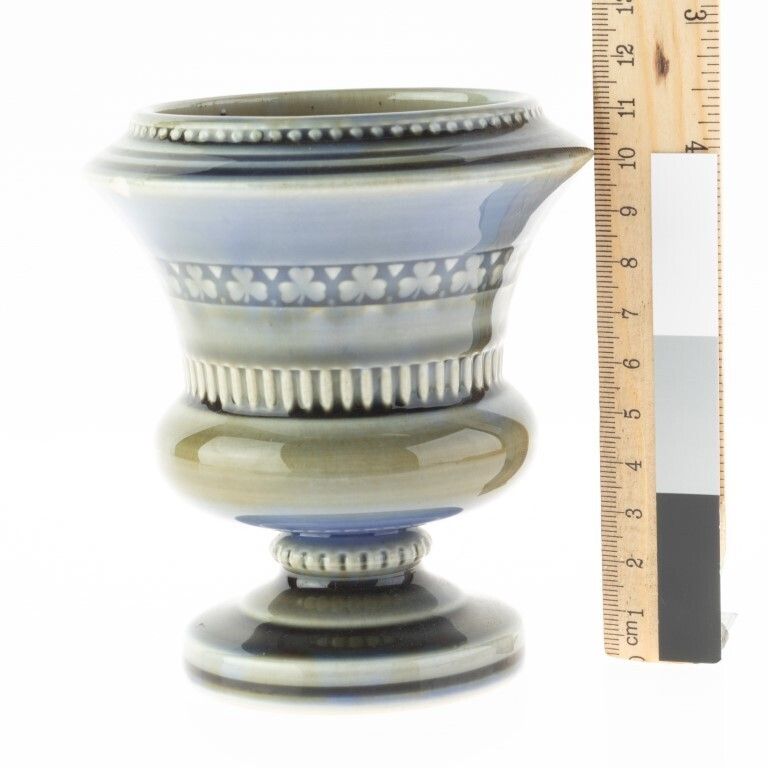 Mid Century Wade Irish Glazed Porcelain Ceramic Pottery Urn Vase photo for sale
