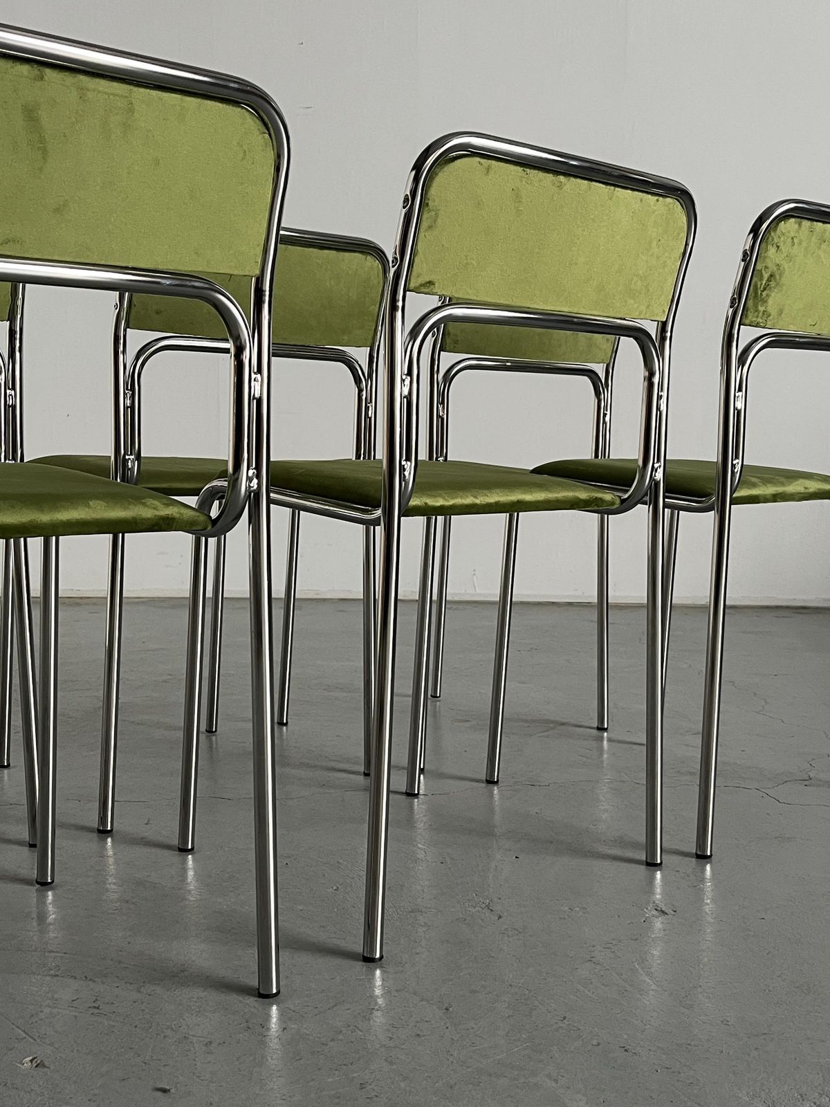 Set Of 6 Bauhaus Chrome Tubular Steel And Green Velvet Chairs / 80s Italian Modernist Stackable Dining Chairs photo buy