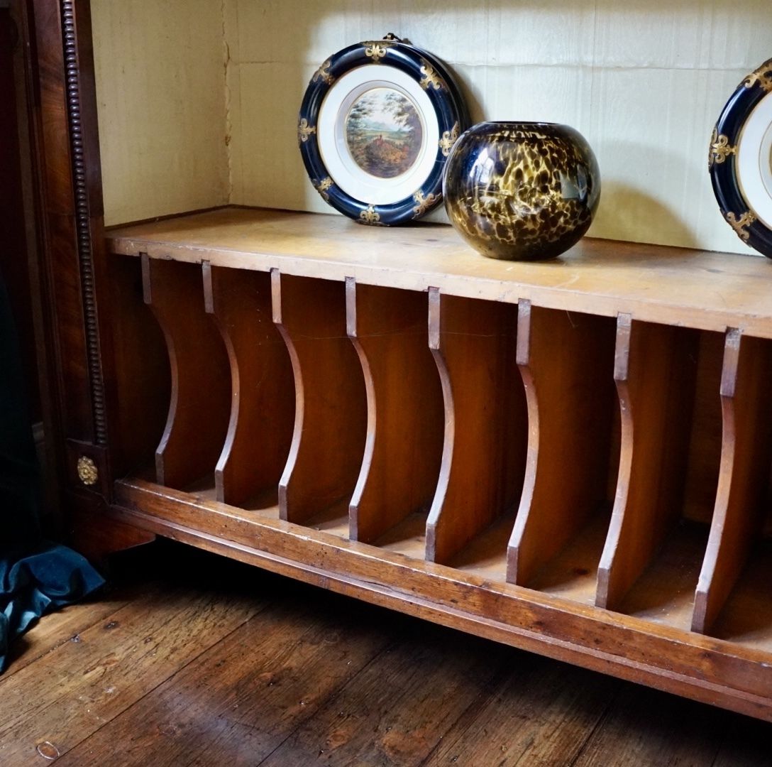 photo furniture 19th Century French Empire Style Rosewood Bookcase