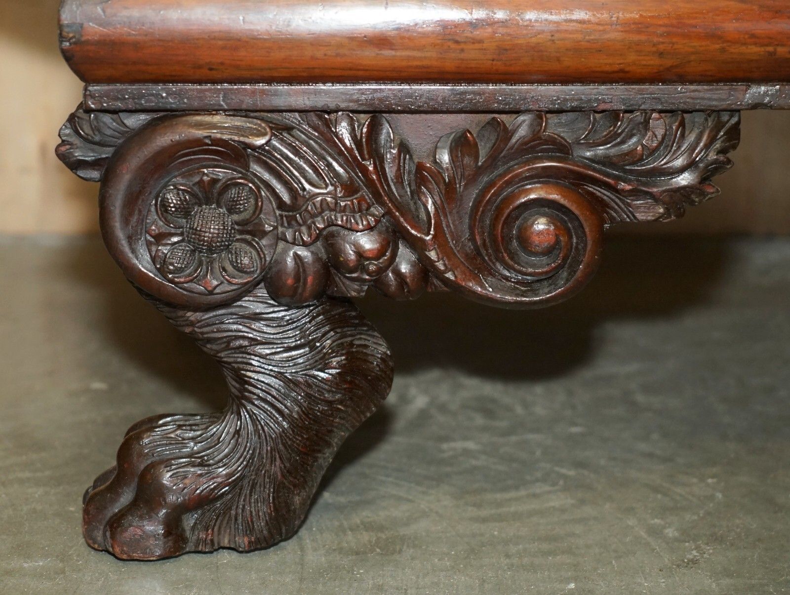 Antique Regency Embroidered Mahogany Hand Carved Lion's Hairy Paw Chaise Lounge photo vinterior