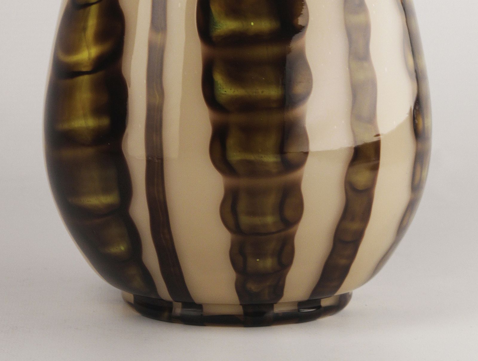 Early 20th Century Art Déco Czech Glazed Art Glass Bulbous Vase Decorated With Plant Motifs photo vintage