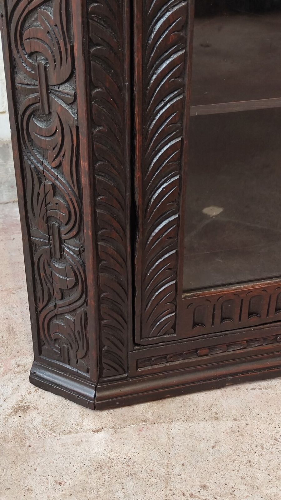 Antique Georgian Solid Dark Oak Hand Carved Corner Cupboard photo buy