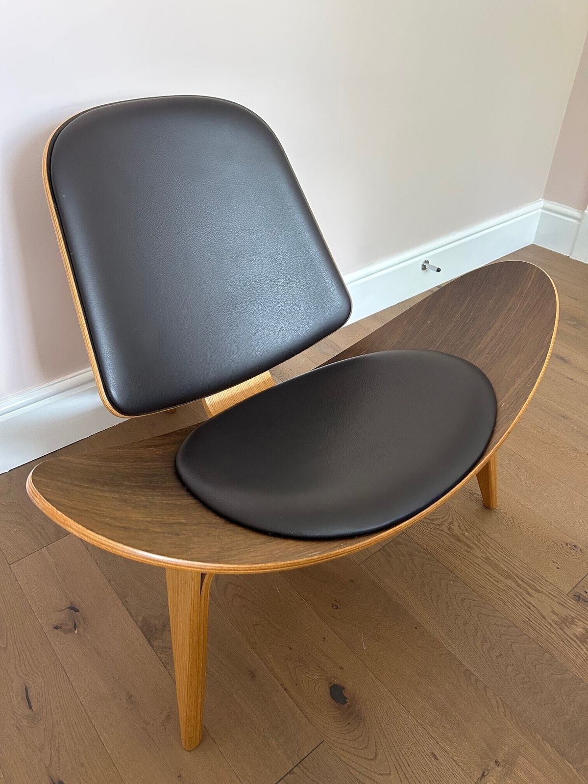 Original Hans J. Wegner For Carl Hansen & Sons Ch07 Shell Chair photo vinterior