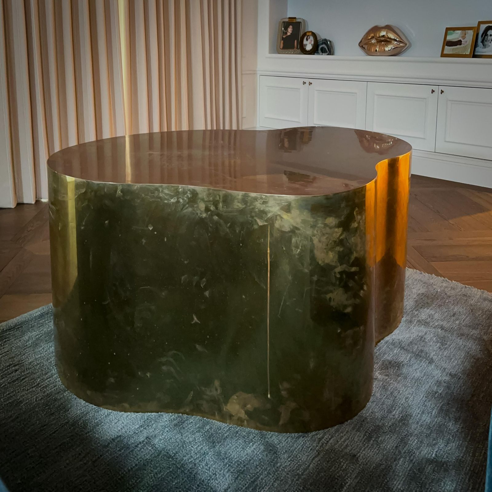 photo furniture Sculptural Freeform Bronze Table In The Style Of Karl Springer & Silas Seandel, 1980s