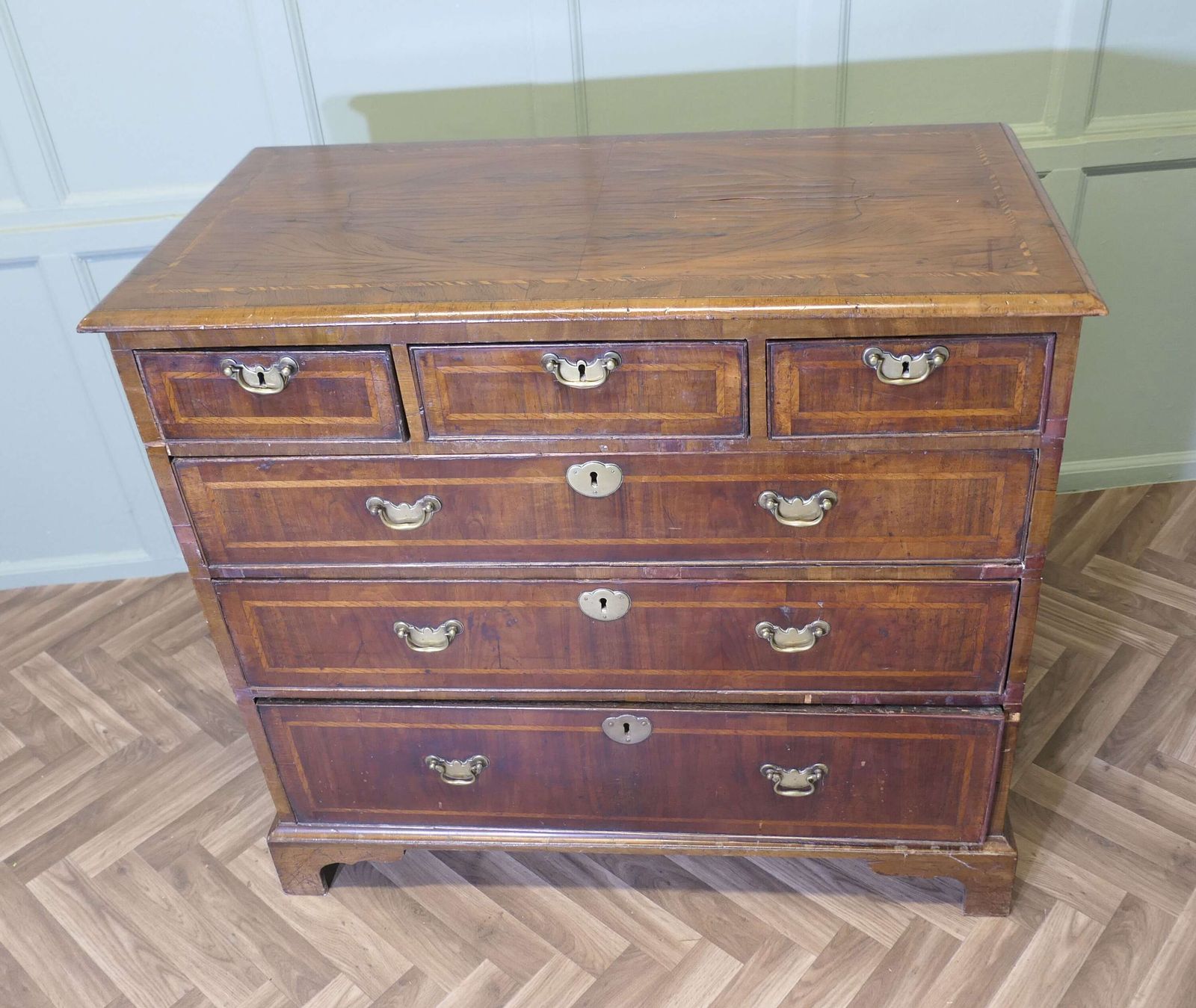 18th Century Inlaid Walnut And Satinwood Chest Of Drawers photo vinterior