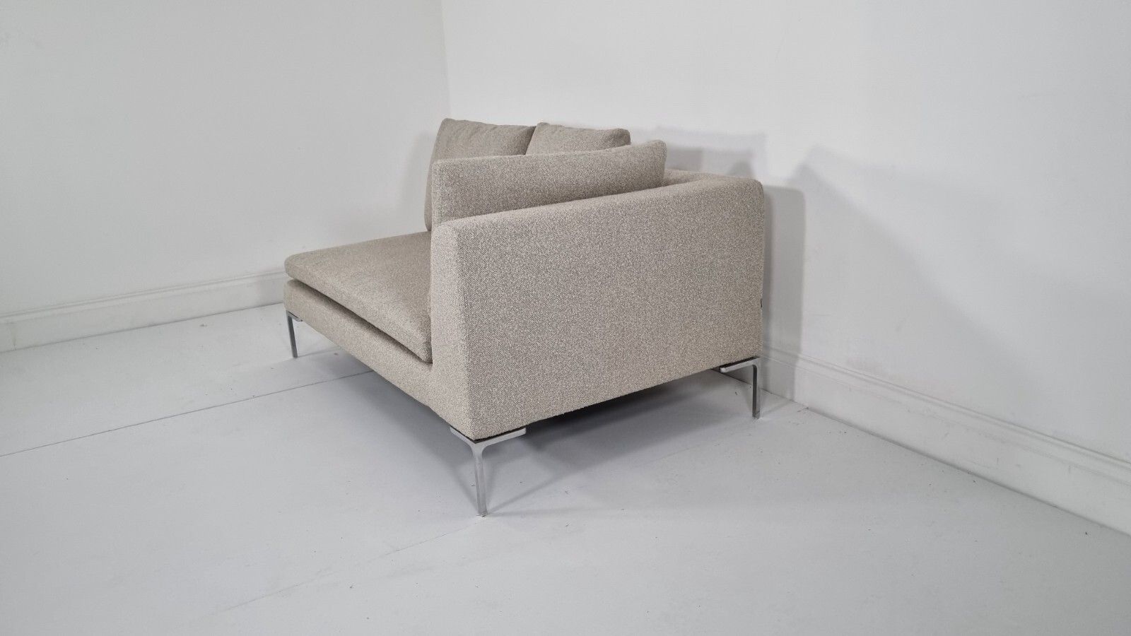 Bb Italia Charles Day Bed In Luxurious Grey Boucle Fabric, Impeccable Condition photo vintage