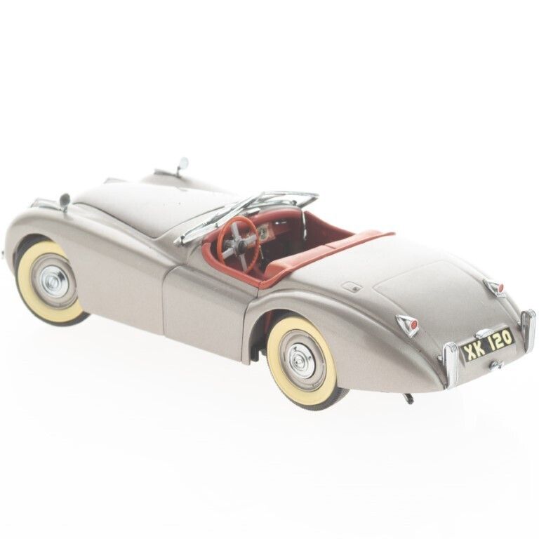 1:24 Scale 1949 Silver Jaguar Xk120 Diecast Danbury Mint Model Vehicle photo furniture