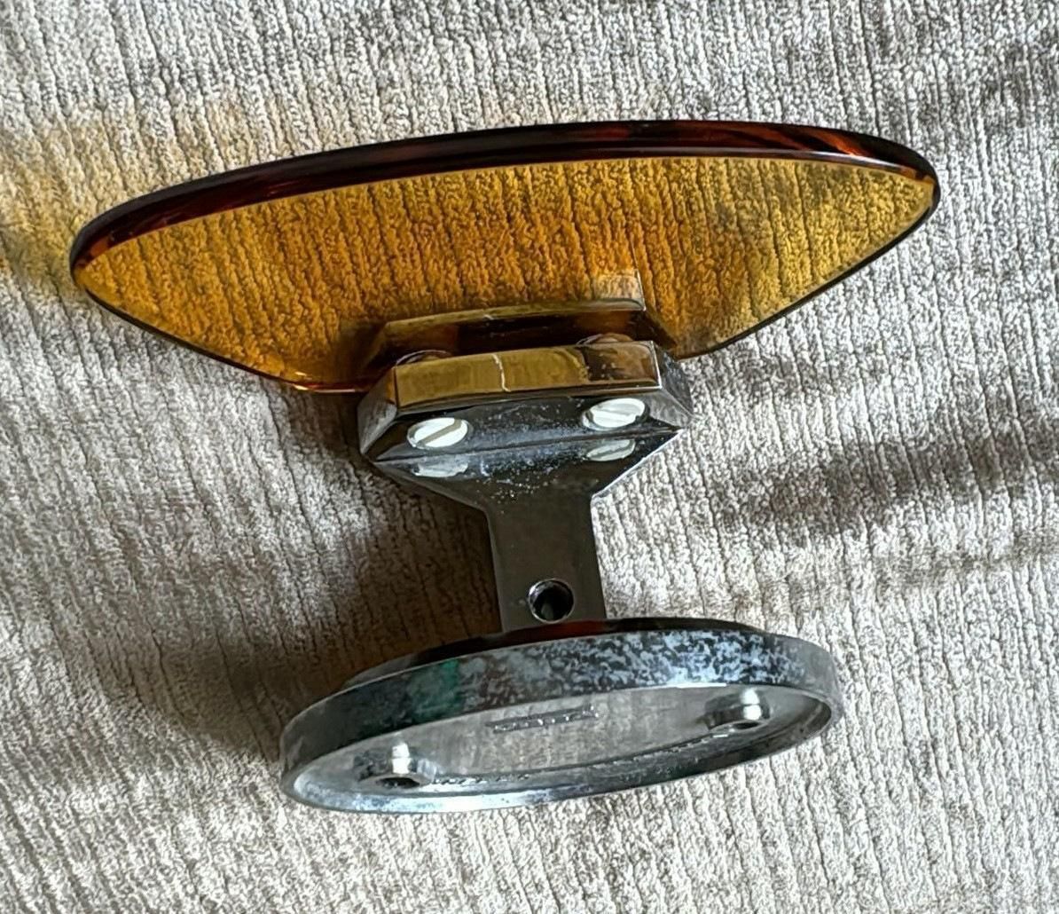 photo vintage Veca For Fontana Arte Pair Of Italian Wall Hooks In Steel And Crystal