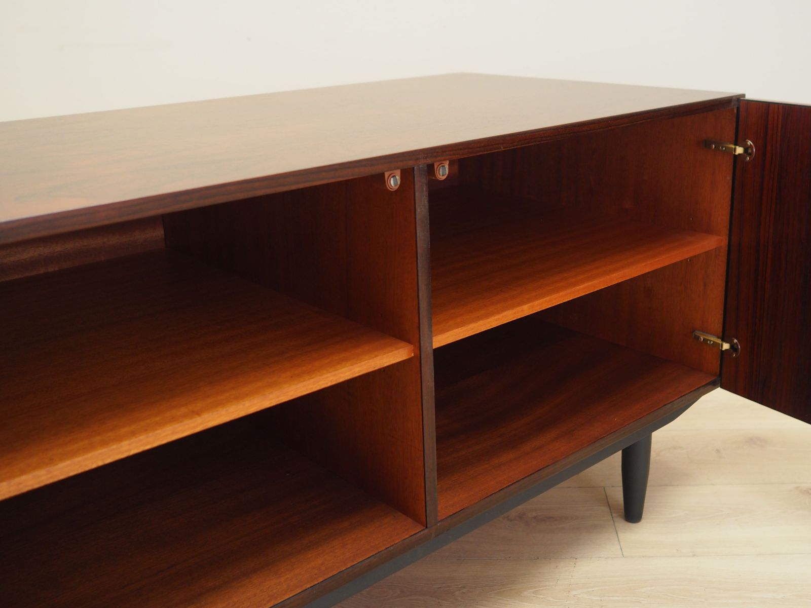 photo vinterior Vintage Cabinet, Danish Design, 1970s, Production: Denmark