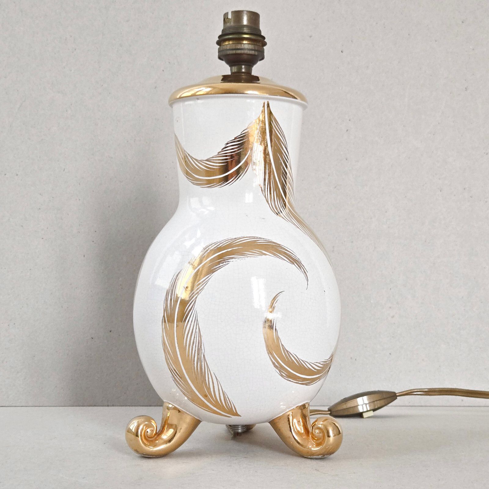 Vintage 1950s Tripod Ceramic Cracklee Lamp White & Gold Feathers Signed 50s