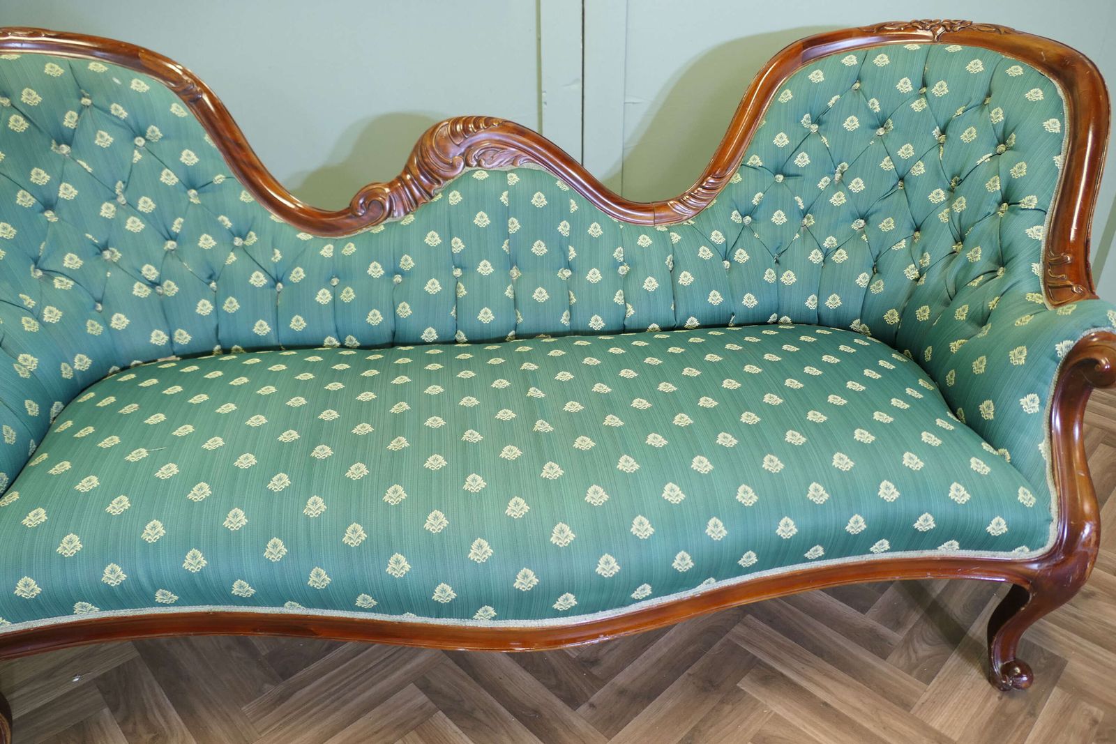 photo furniture Double Spoon Back Sofa, Day Bed Settee