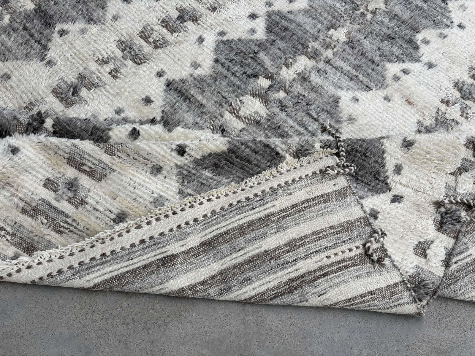 275x365 Cm Vintage Moroccan Design Rug. Handmade Beni Ourain Carpet. 100% Natural Wool. 9x12 Ft photo 1915.0