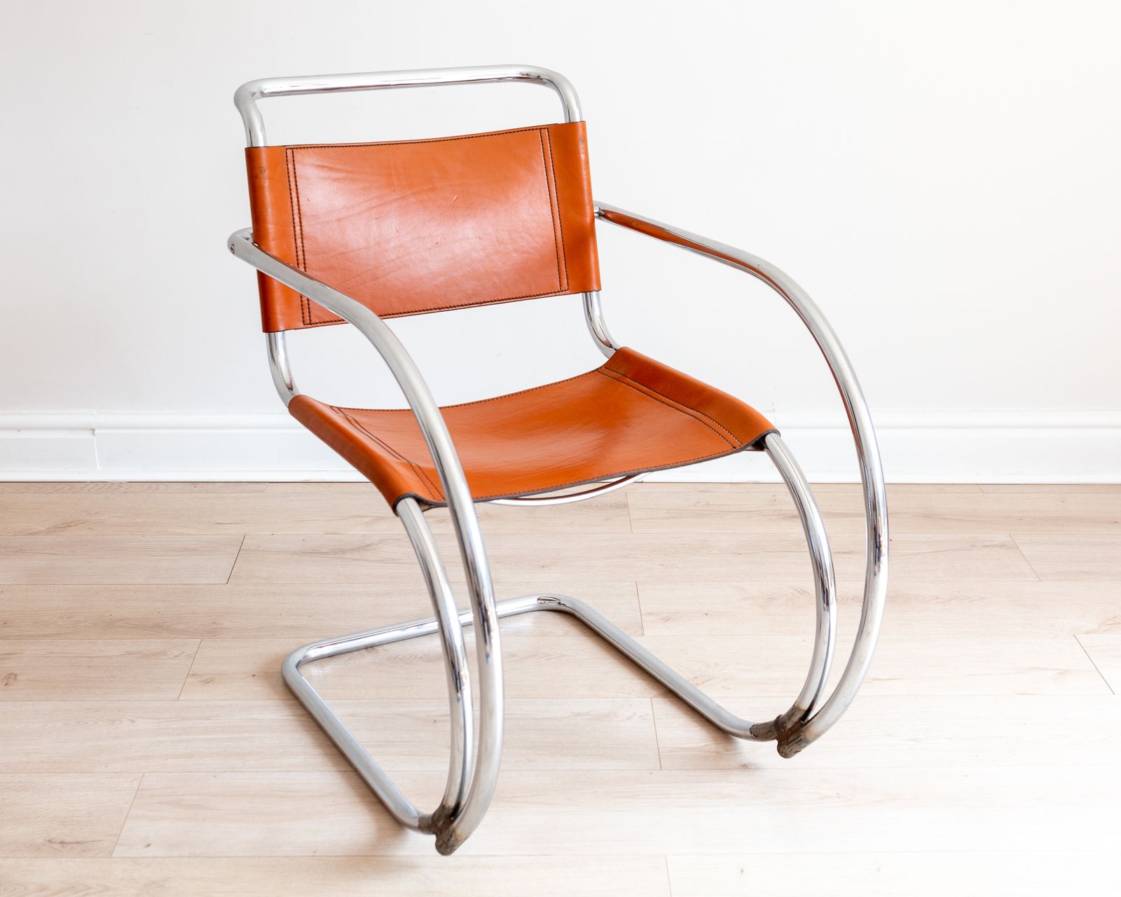 Mies Van Der Rohe Mr20 Cantilever Chair Chestnut Leather Chrome Bauhaus Mcm photo 895.0