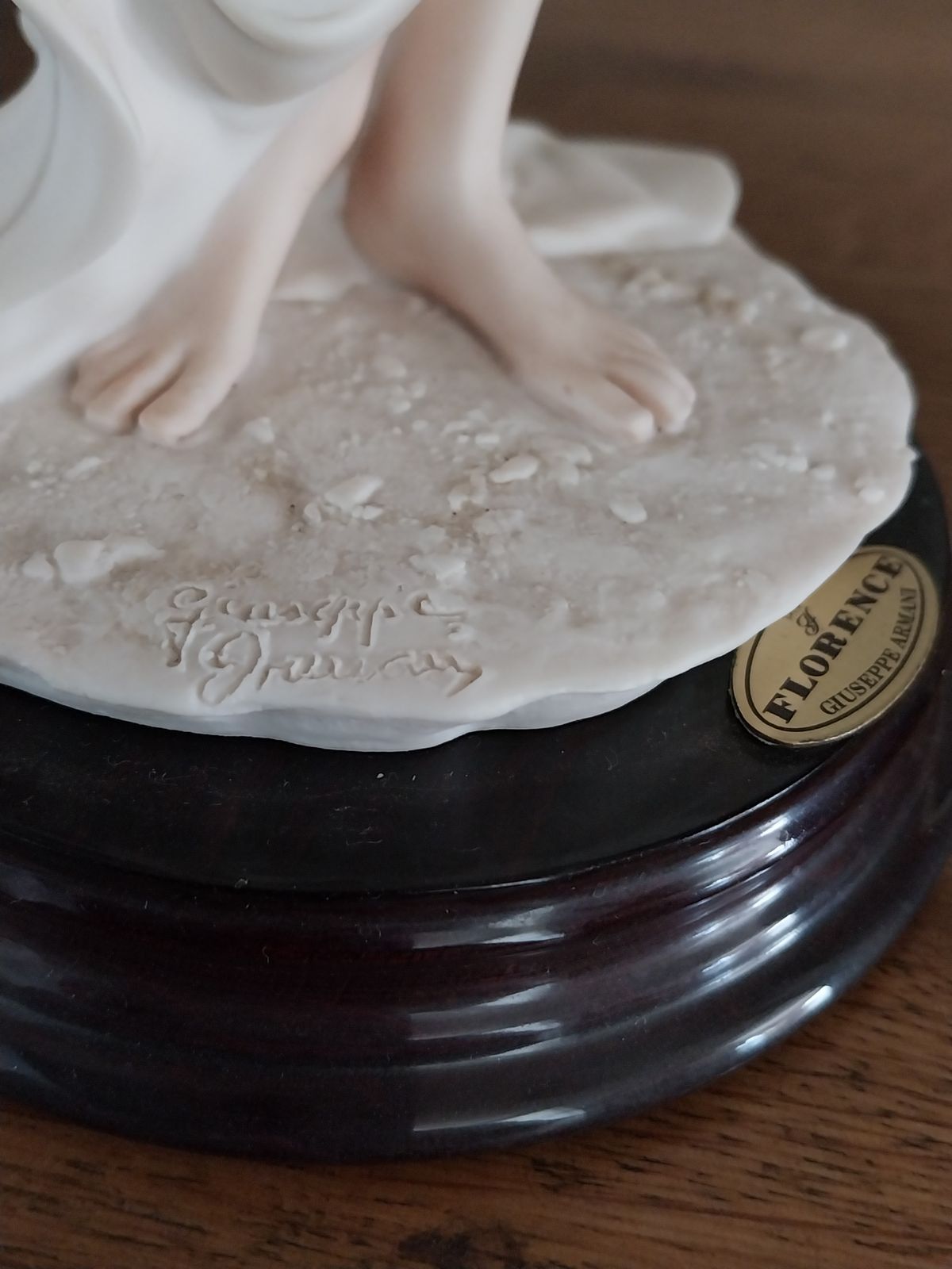 Giuseppe Armani Sweet Water Lady Figurine. Capodimonte. photo vintage