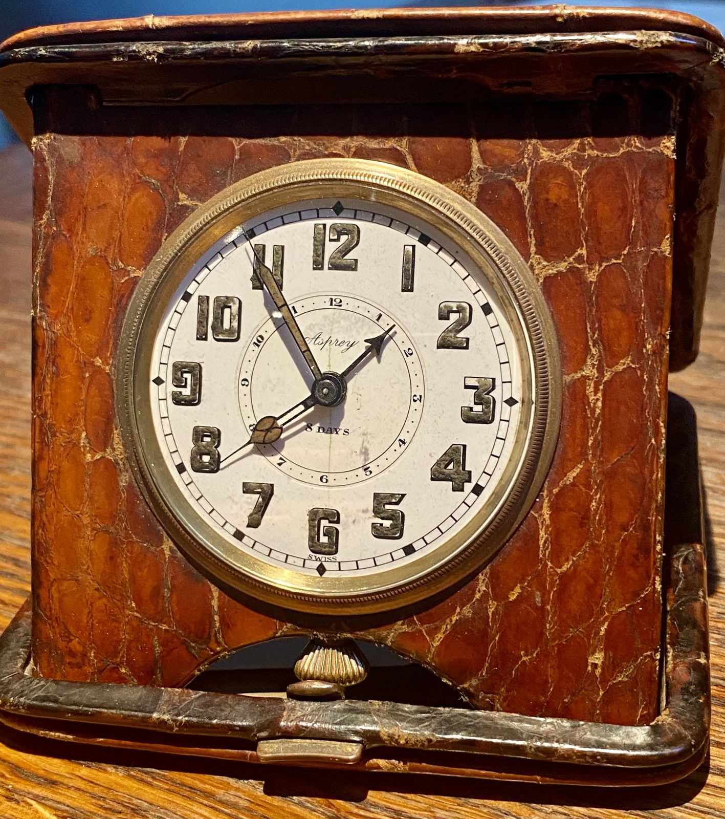 photo vinterior Rare Asprey London Antique Crocodile Skin Travel Desk Clock Pocket Watch Art Deco Circa 1930s Traveling Alarm Clock