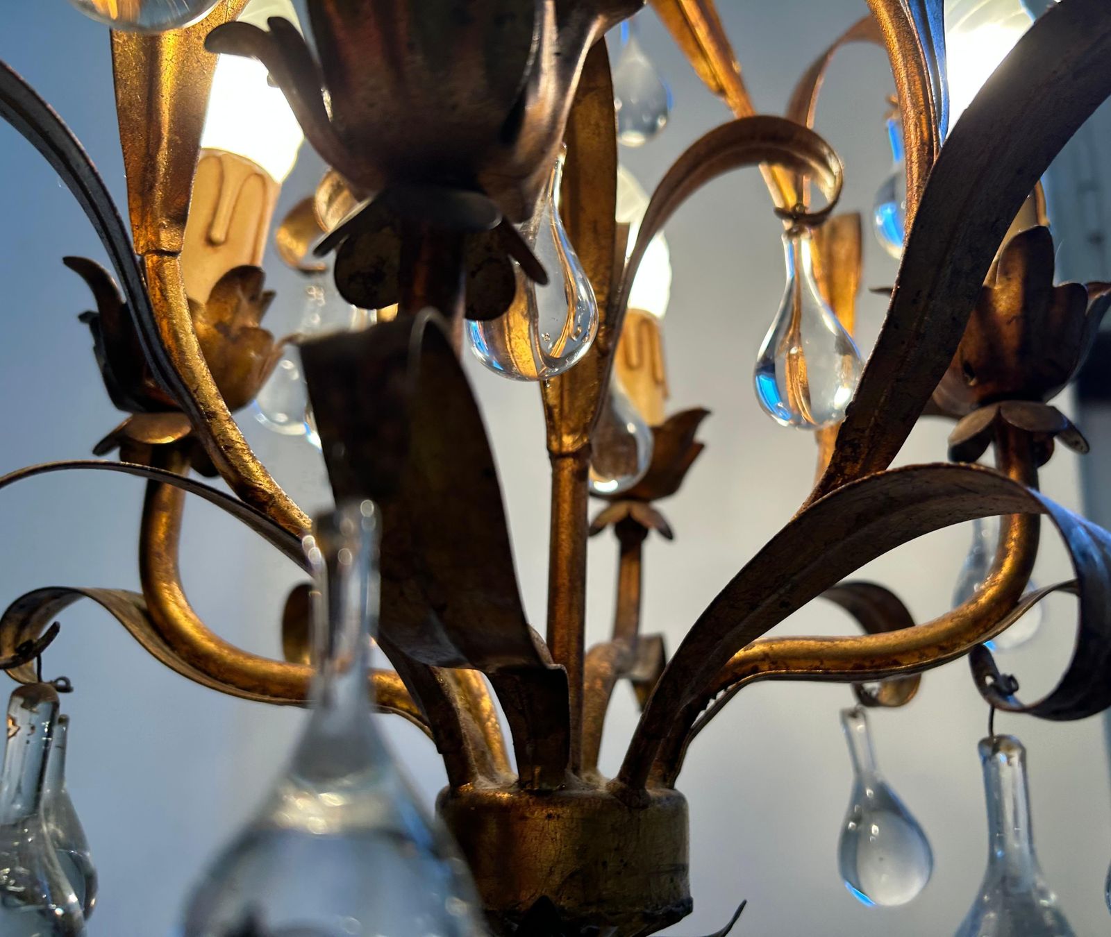 Florence Lily, Murano Glass Drops Chandelier photo vinterior